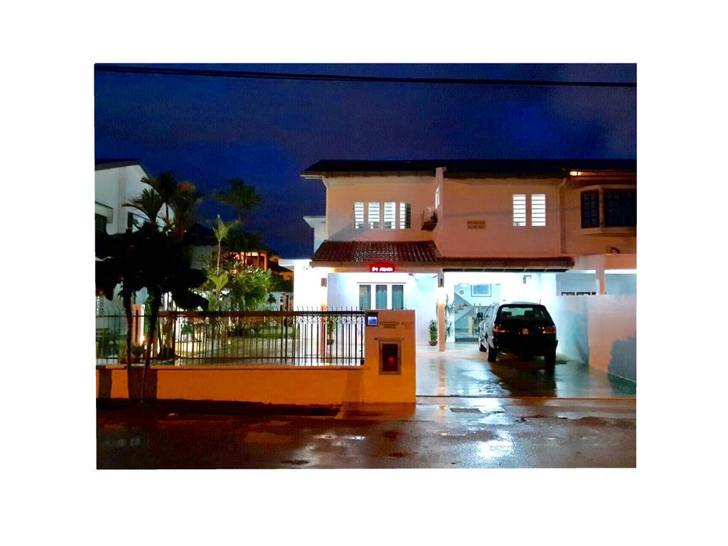 Kb50 Guesthouse Kuantan Exteriör bild